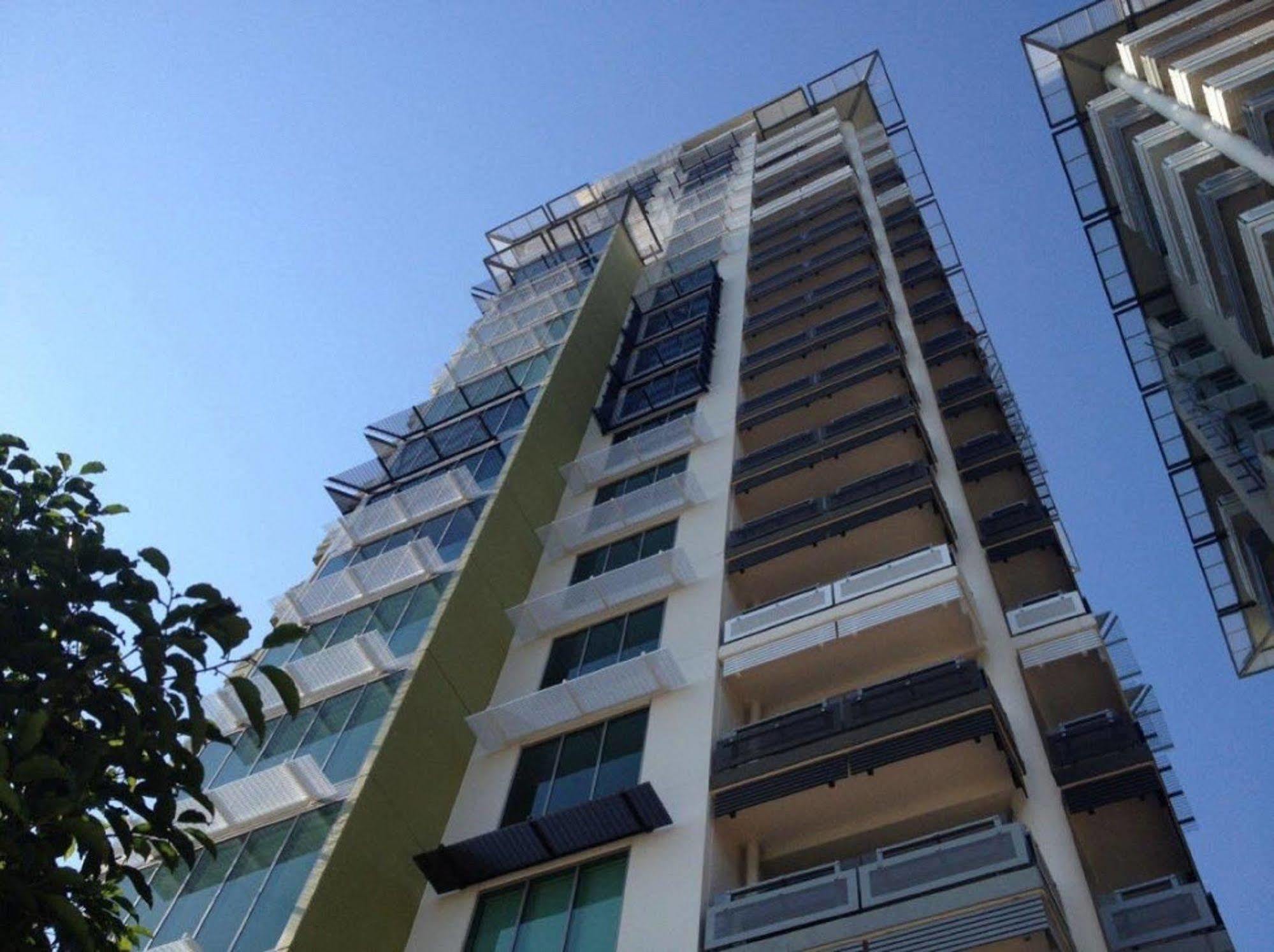 다윈 One30 Esplanade 아파트 외부 사진
